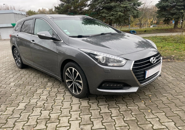 Hyundai i40 cena 57900 przebieg: 105000, rok produkcji 2017 z Koło małe 704